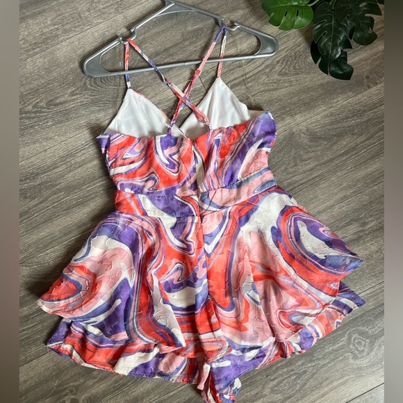 Inspired Hearts Jacquard Tie Dye Tiered Flowy Belted Sleeveless Romper. Size L - Picture 7 of 11